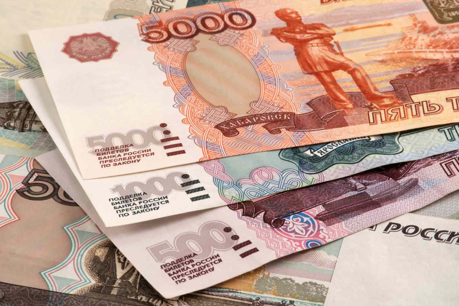 Russian Ruble (RUB): Mata Uang Resmi Rusia dan Peranannya