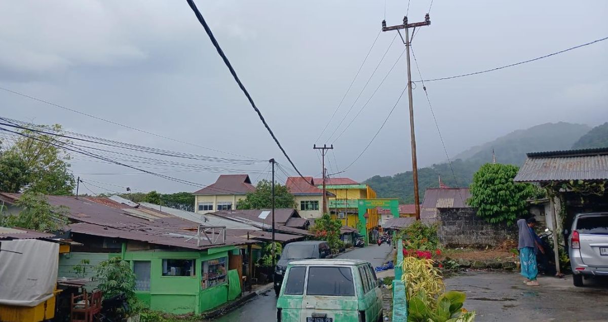 rentetan-gempa-mengguncang-padang-panjang-warga-panik-kerusakan-terjadi